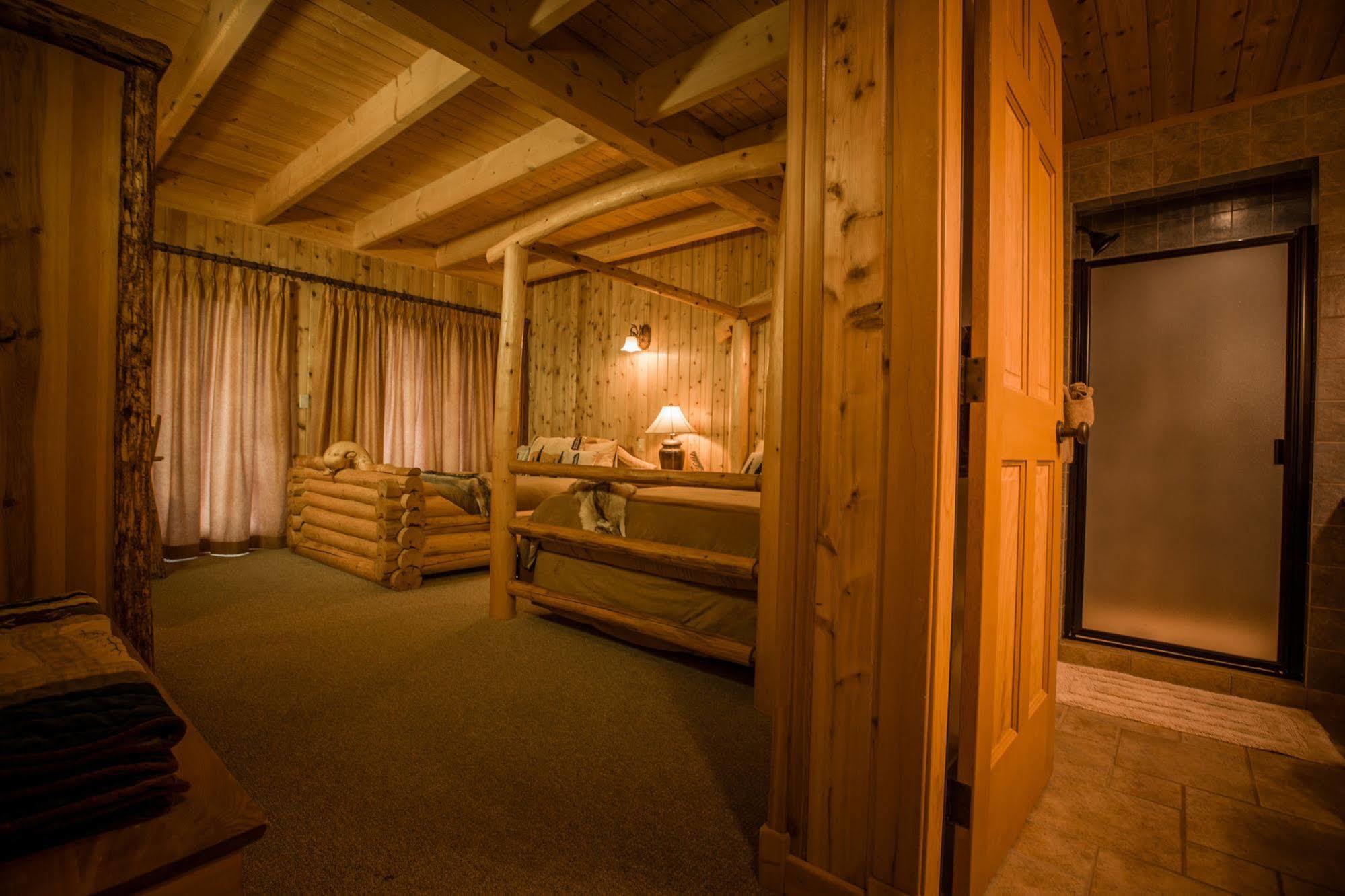 Bear Claw Lodge Kispiox Ngoại thất bức ảnh